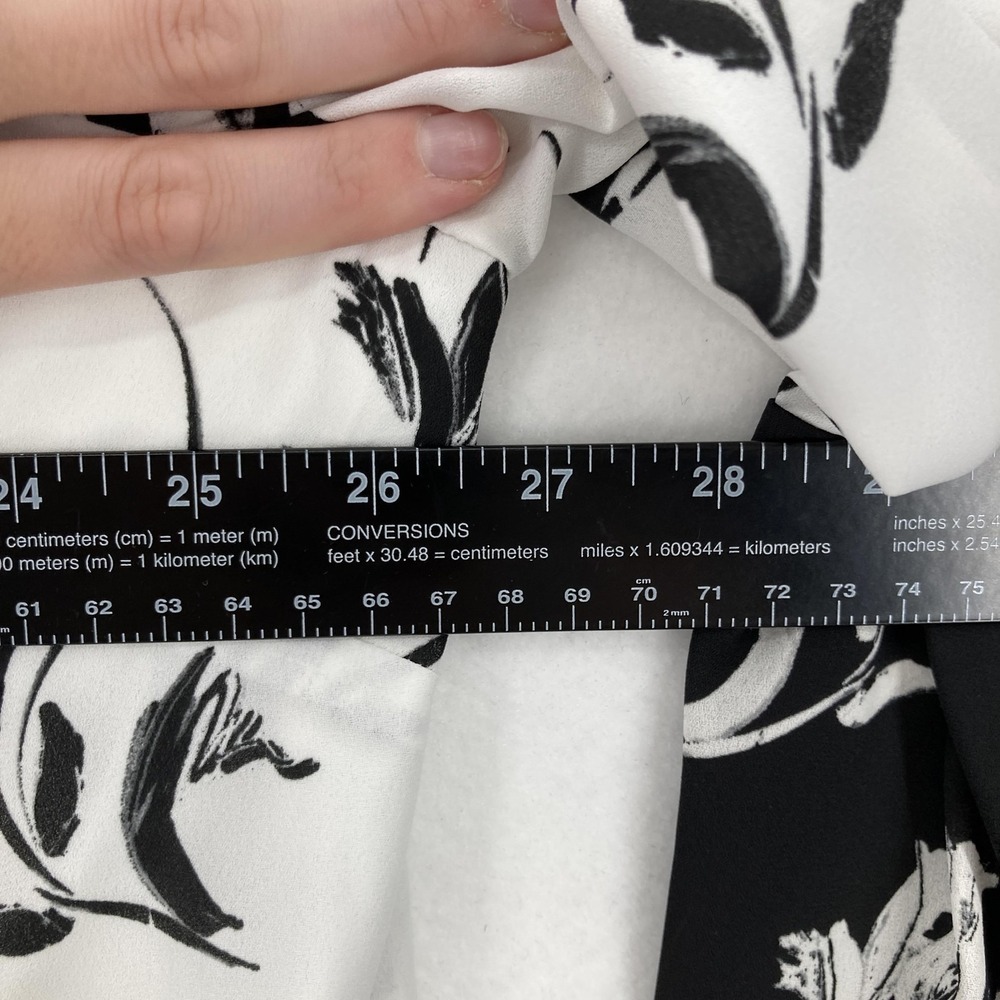 Alfani Blouse Womens 3X Black White Floral Zip Front Long Sleeve Pullover Tunic - Picture 7 of 11